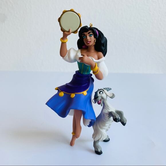 NEW 1996 Disney Hallmark Esmeralda Ornament - Picture 7 of 12